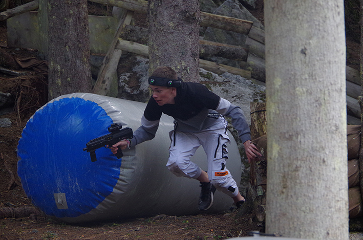 2 paintball laser game mont blanc chamonix ir-fight www.laserwar.fr 